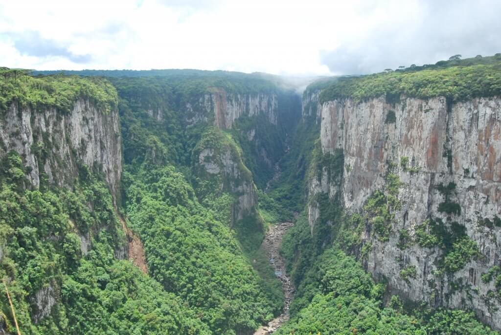 Parque Nacional de Aparados da Serra. Fonte: https://tenere250.wordpress.com