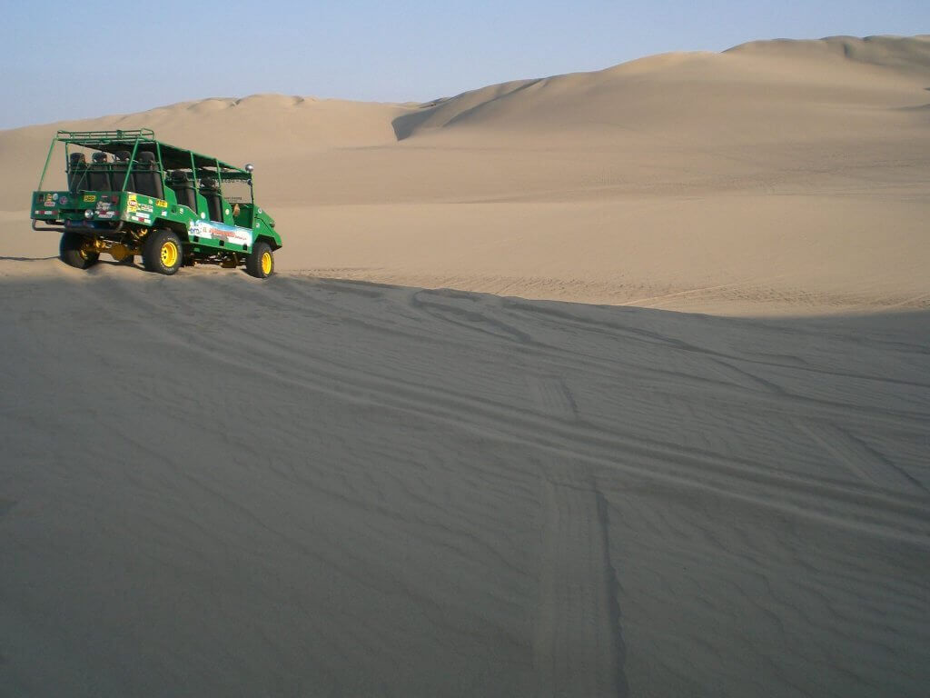 passeio de Bugue no deserto. Fonte: Cyril Bèle.